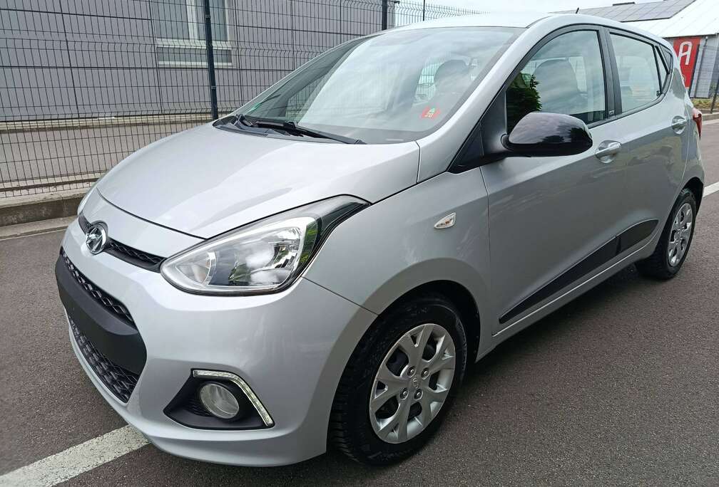 Hyundai i10 1.0i Blackline Airco
