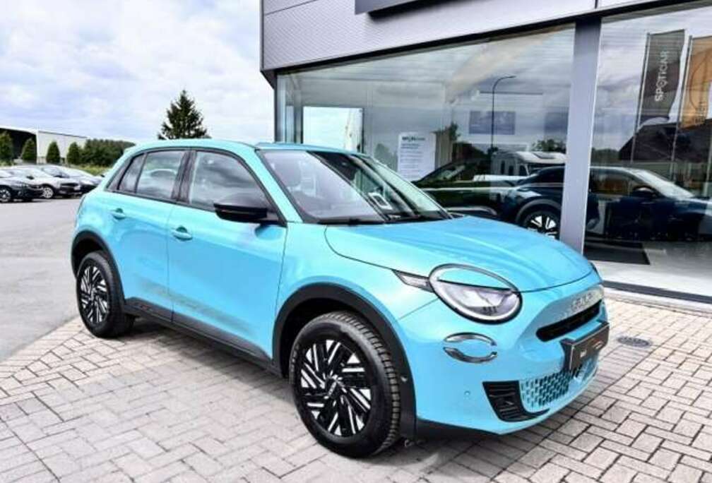 Fiat 110PK Hybrid/GPS/Camera/Carplay