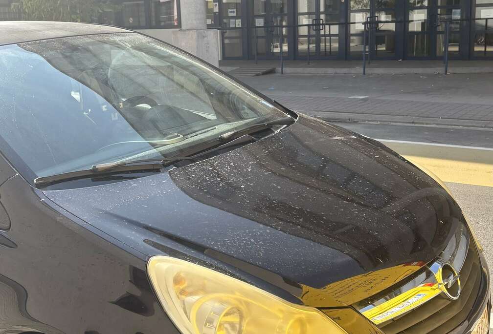 Opel 1.2i XE 16v Edition 2000