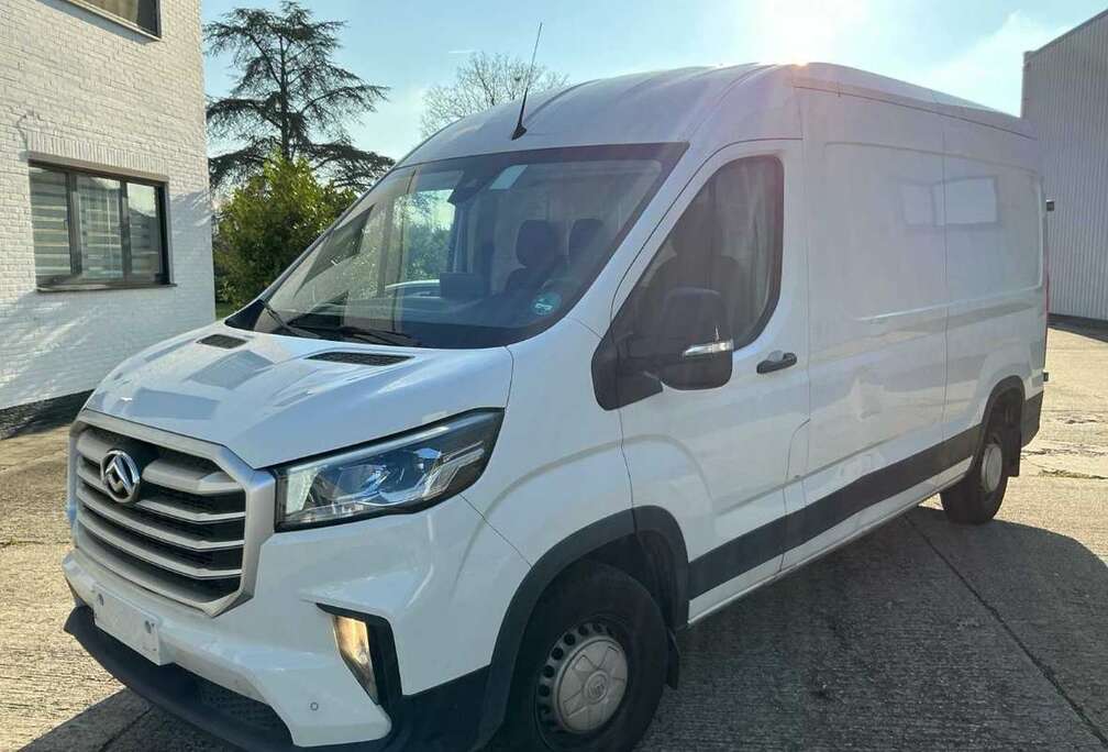 Deliver 9 2.0 Transporter RWD LUXURY