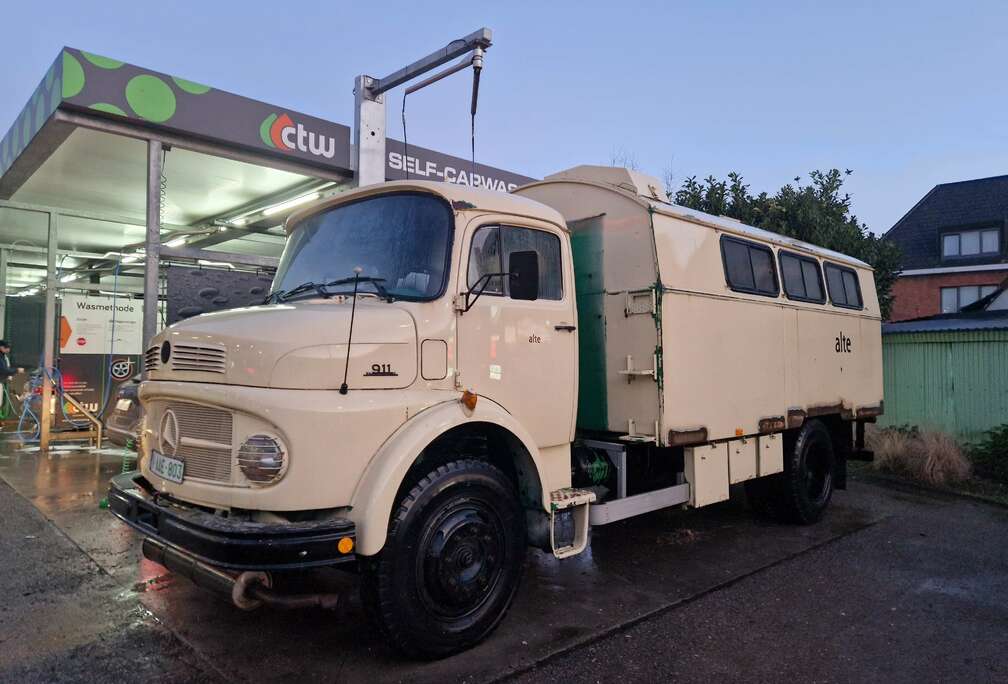 Mercedes-Benz Mercedes-Benz 911 B EX-ARMY Oldtimer 2x4