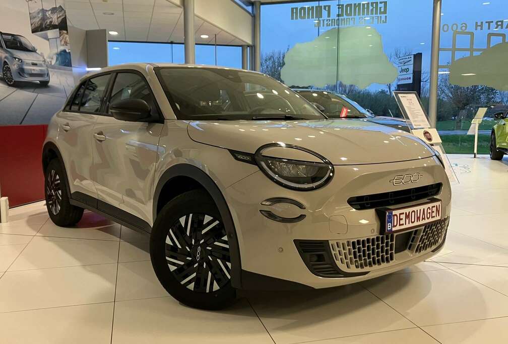 Fiat 1.2 Turbo 136 PK  AUTOMAAT  2 JAAR WAARBORG