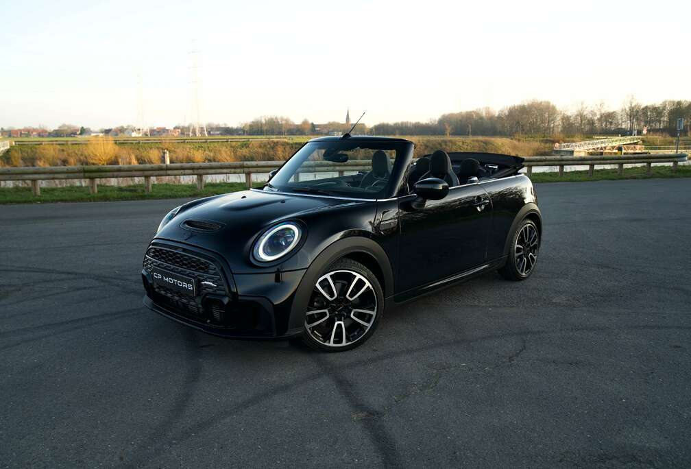 MINI JCW PAKKET  APPLE CARPLAY  AUTOMAAT  UNION JACK