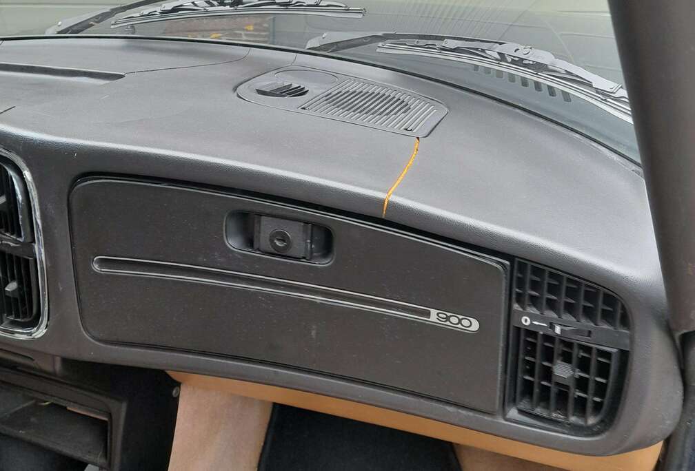 Saab Sedan