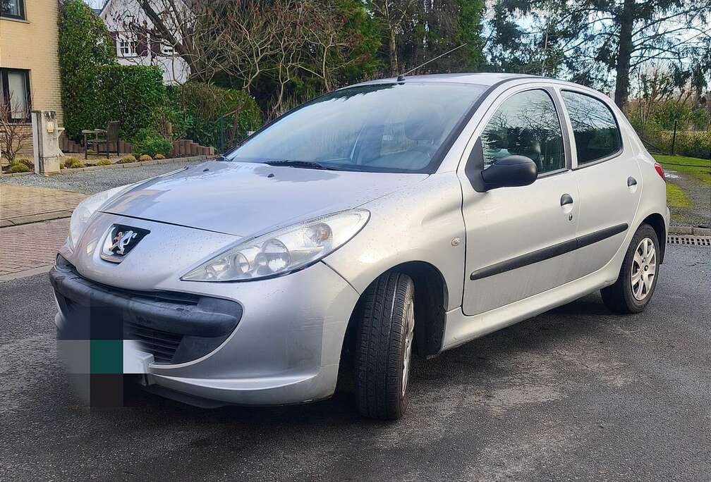 Peugeot + // PRTE  IMMATRICULÉ