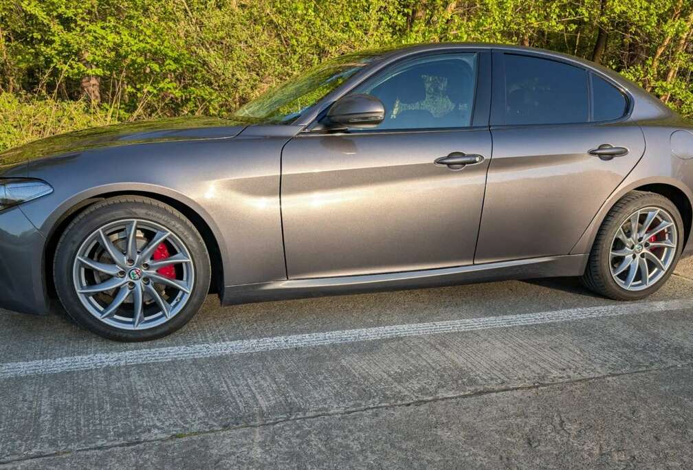 Alfa Romeo 2.0 T Super