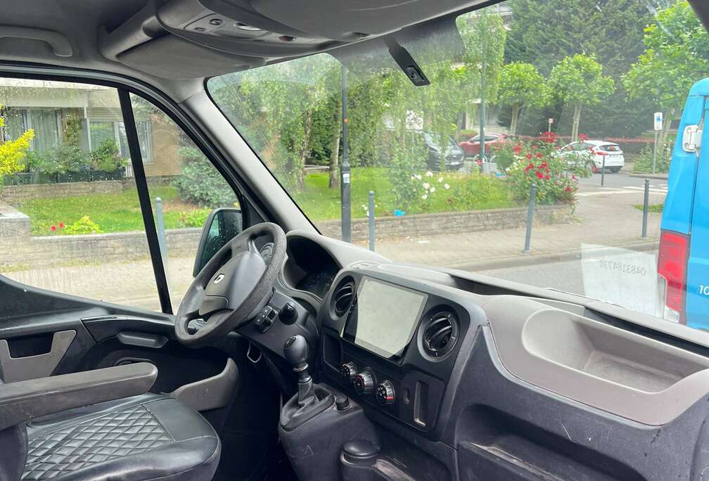 Renault 2.8 dCi 55 L2H3