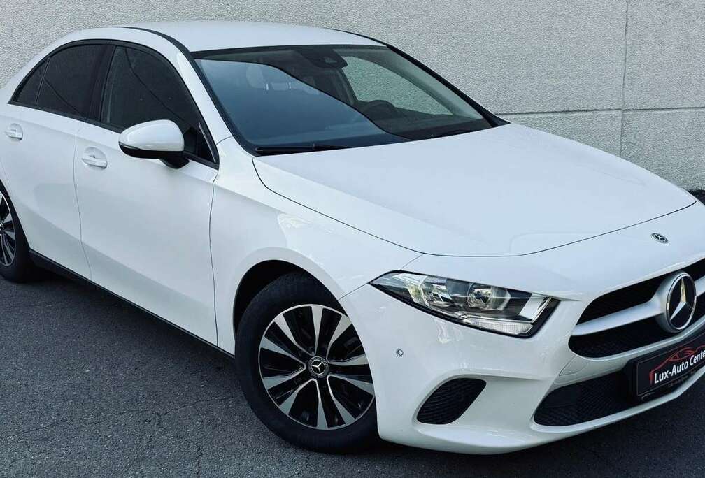Mercedes-Benz A 180 d Business // 12 Mois De Garantie