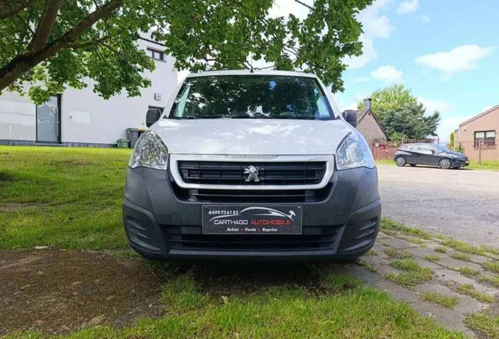 Peugeot 1.6 BlueHDi L2H1 Premium Pack 121 S/S prête à immatriculer