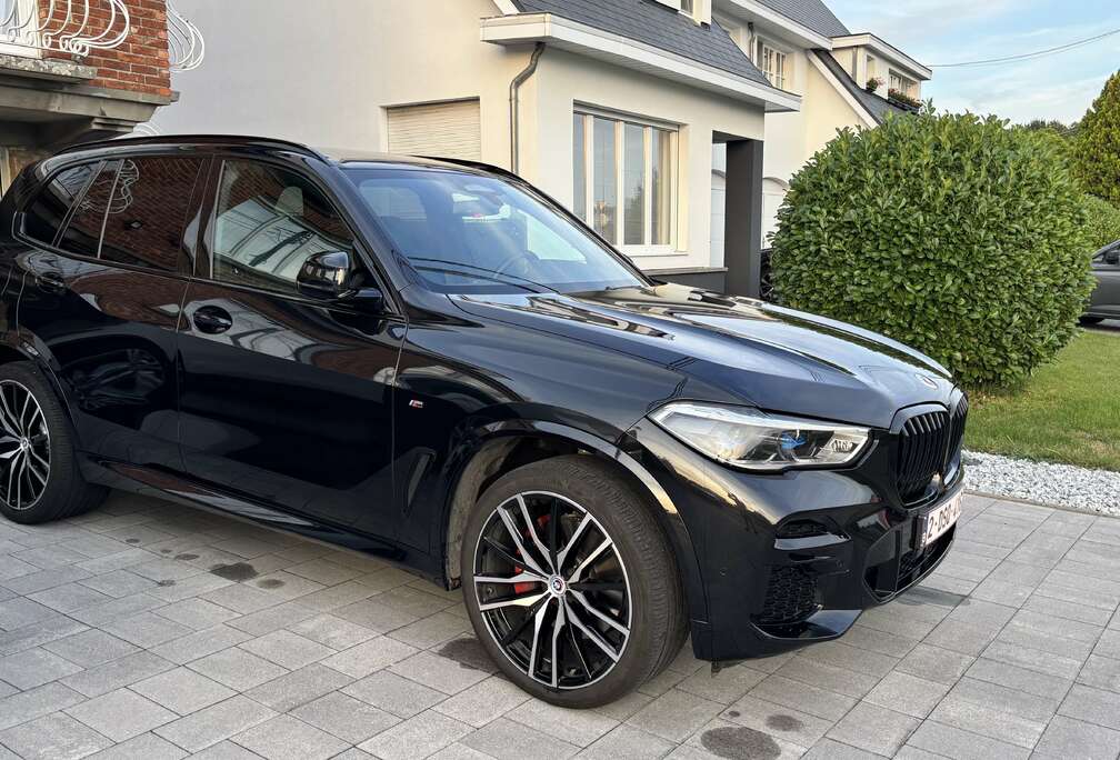 BMW xDrive25d Pack M