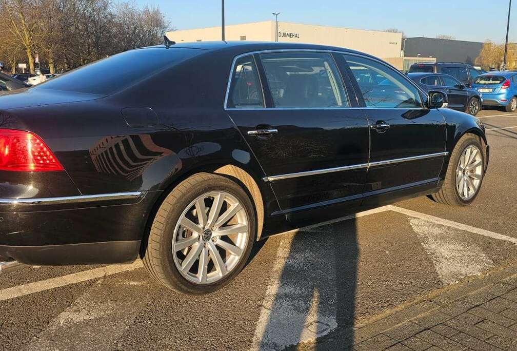 Volkswagen Phaeton 3.0 V6 TDI DPF 4MOTION Automatik (5 Sitzer) Edition 6