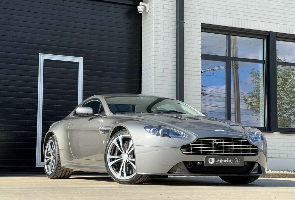 Aston Martin V12 6v Manual  \