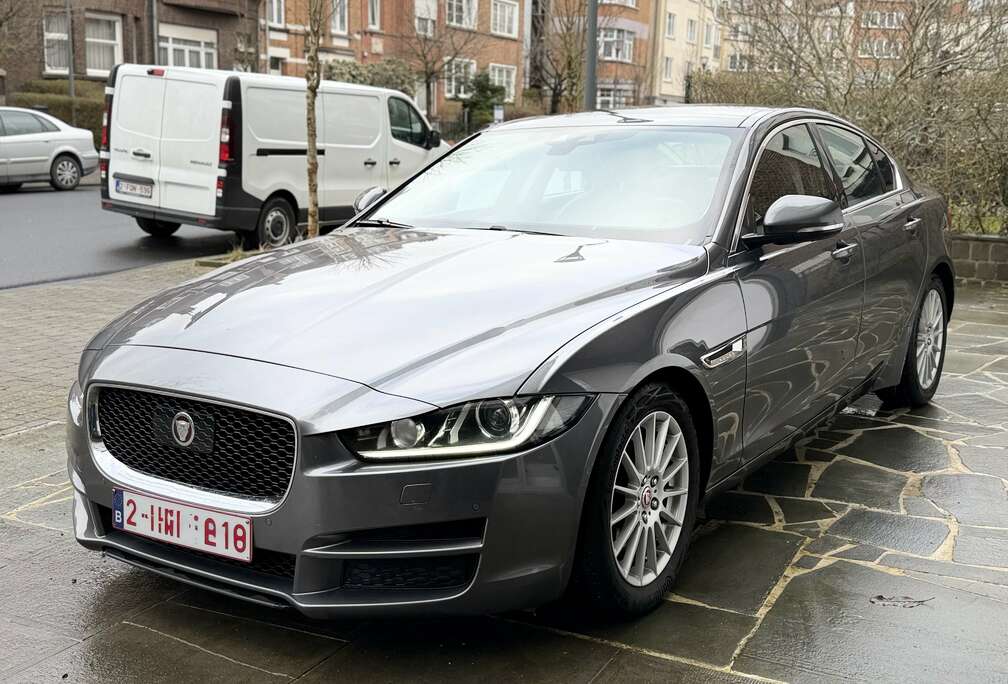 Jaguar 2.0 D E-Performance Portfolio