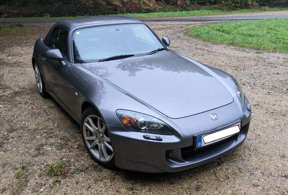 Honda Facelift met OEM hardtop