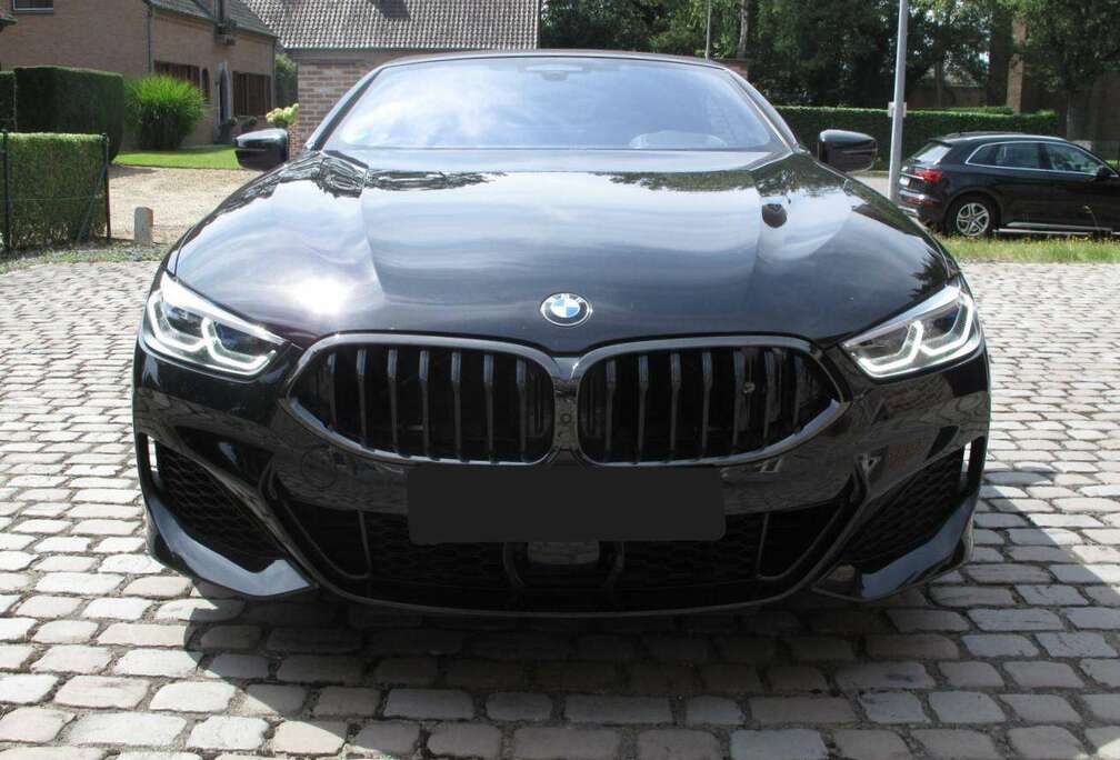 BMW Cabrio 840iXDRIVE FULL OPTION B&W CARBON