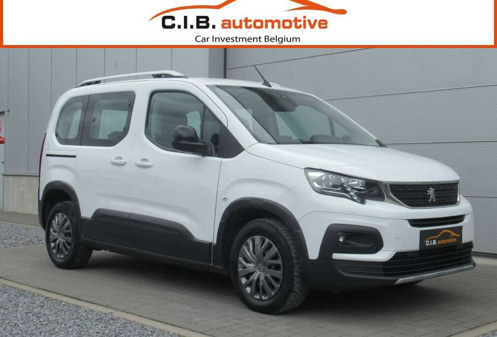 Peugeot Allure 1.5 HDi Aut. / € 10.990 netto / Navi / Camera  ...