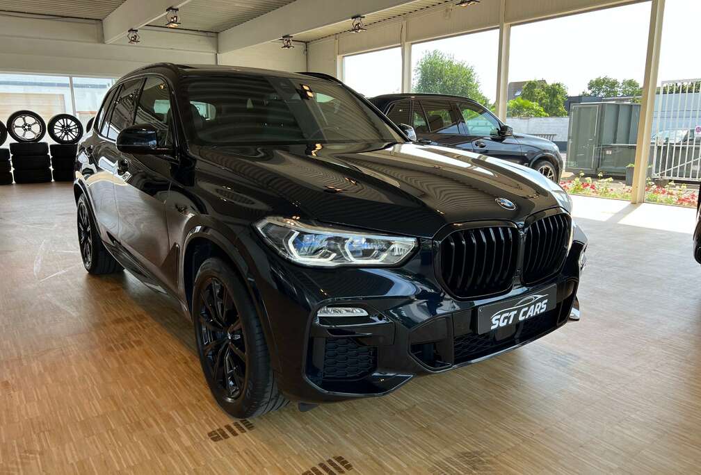 BMW 45e xDrive - Pano - Laser - H&K - Head-up - Driving & Parking Assist - Camera - Ak. glas - Keyless - Comfort Seats