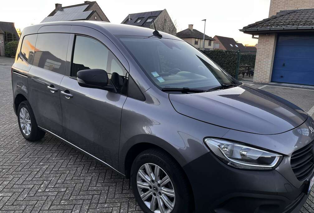 Mercedes-Benz 110 CDI Standard BASE