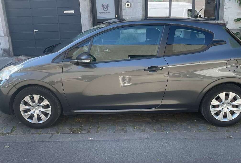 Peugeot 1.2i Intuitive