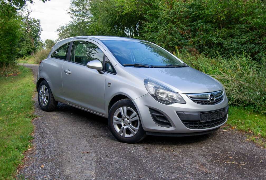 Opel Corsa 1.4i Cosmo