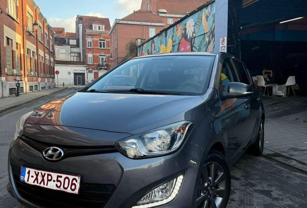 Hyundai GO 1.2 - SUPER BIEN EQUIPÉE.