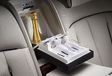 Rolls-Royce Phantom EWB biedt privacy met actief glas #9