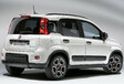 Oude Fiat Panda klopt nieuwe Grande Panda