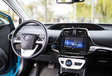 Hyundai Ioniq Plug-in vs Toyota Prius Plug-in #10