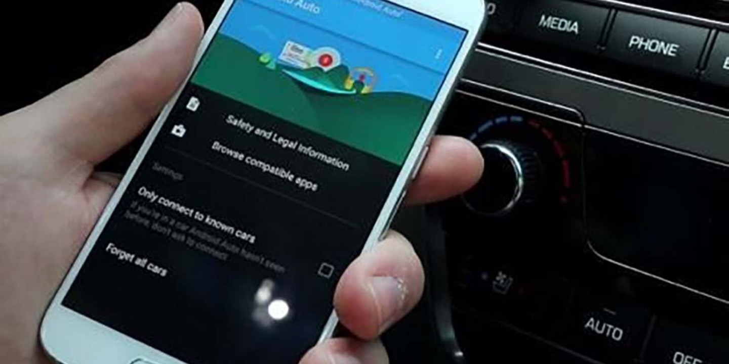 Android Auto : L’application enfin disponible ! | Moniteur Automobile