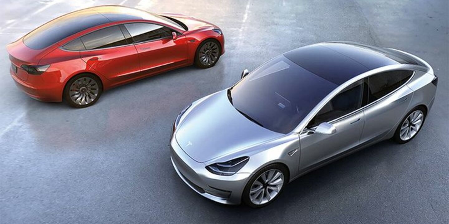 Tesla Model 3 : peu d'options pour les 1res