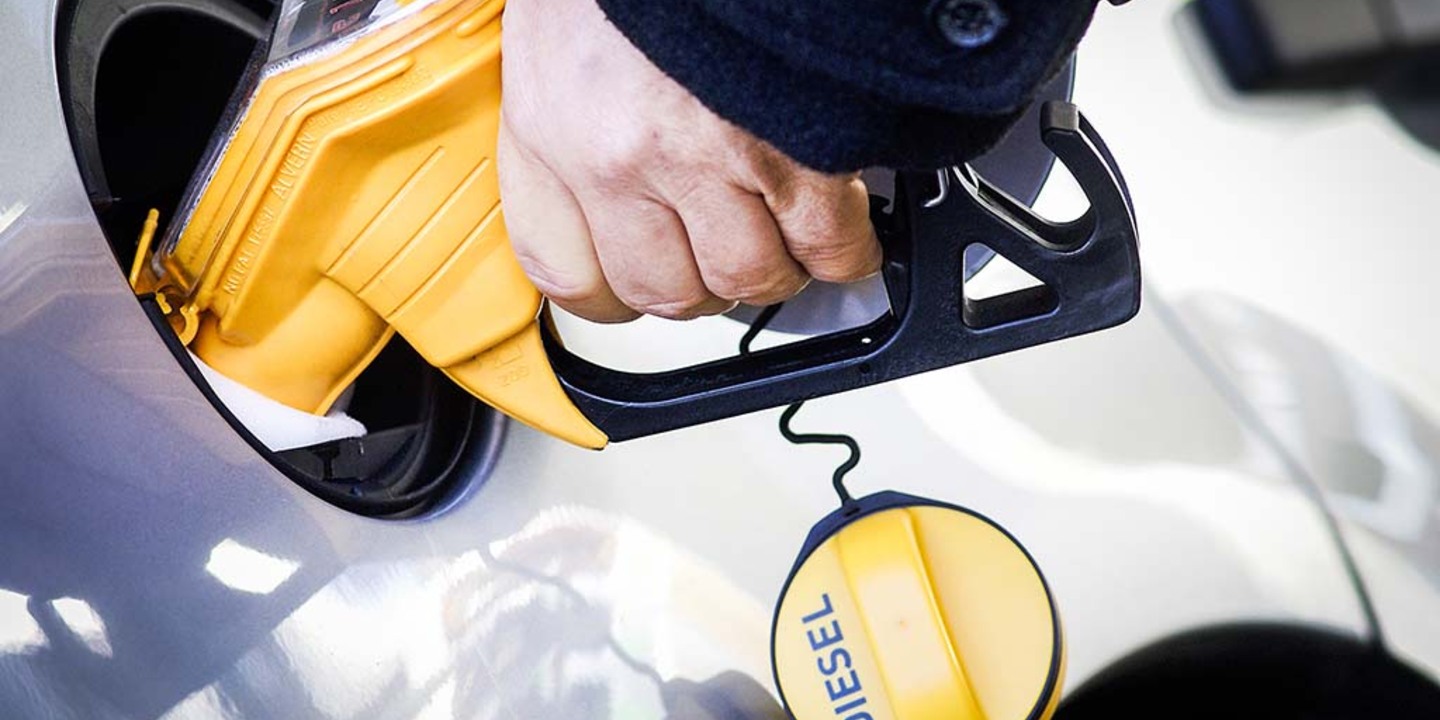 fax Heerlijk Inschrijven Diesel of benzine: welke brandstof vervuilt het meest? | AutoGids