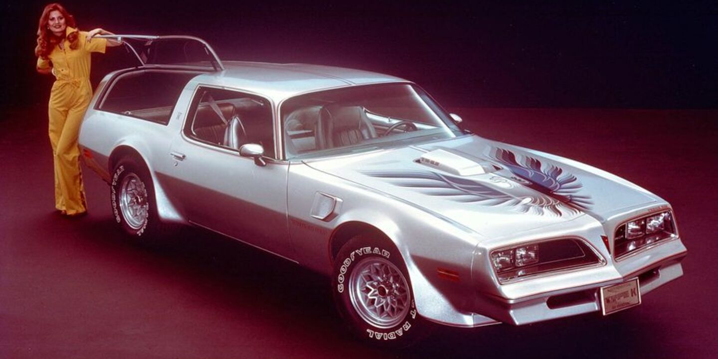 Ritorno al futuro con la Pontiac Firebird Type Kai del 1977
