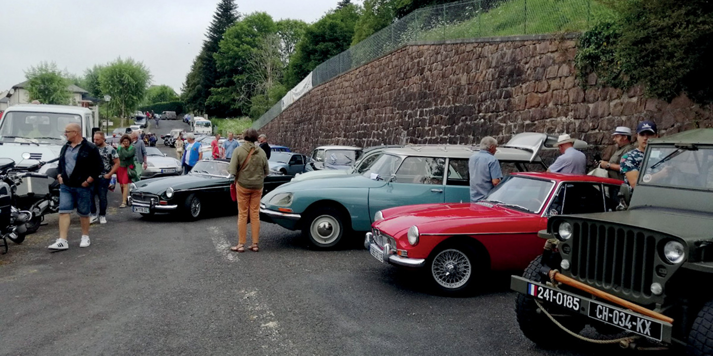 Bons plans de l'été 48H du véhicule de collection d'Uzerche