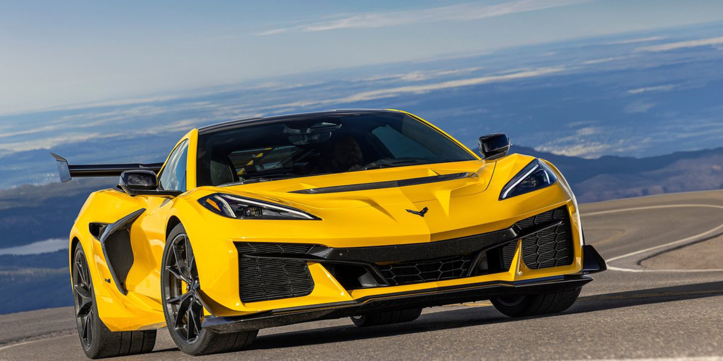 Chevrolet Corvette ZR1 1064 ch sans électricité Moniteur Automobile