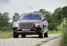 2 suv de luxe : Lutte  de poids lourds