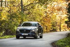  Mazda CX-30 2.0 SkyActiv-X AWD : Van twee walletjes