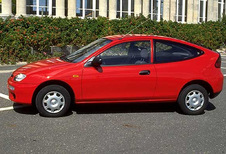 Mazda 323 3p