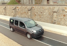 Renault teste la recharge en roulant