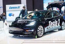 Tesla Model 3 op bezoek bij Renault