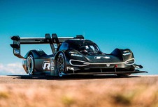 Volkswagen ID R Pikes Peak proeft eerste keer van de wolken