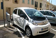 Voitures électriques : des assurances bientôt plus chères ?