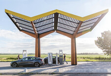 Franse snelwegen krijgen laadstation bij elk tankstation