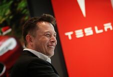 Tesla belooft een 'robotaxi' zonder stuur in 2024