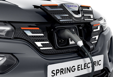 Dacia se concentre sur le thermique en dépit du succès de la Spring