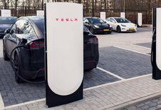 Tesla opent eerste Supercharger V4-laadstation