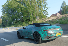 Nieuwe Aston Martin DB12 Volante gespot in Dilbeek