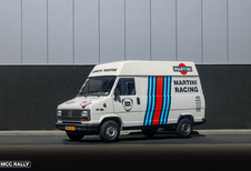 Servicebusje van Lancia Martini Racing te koop