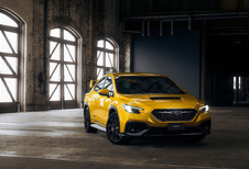 Geen gouden velgen, deze speciale Subaru heeft een gouden koetswerk 