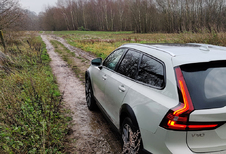 Volvo V90 Cross Country B5 AWD Hybrid (2021)