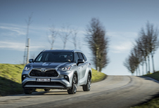 Toyota Highlander Hybrid (2021)